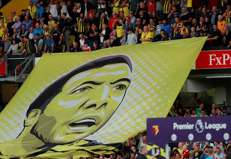 英超比赛中,沃特福德在主场球迷的助威声中发挥出色,但曼联在上半场连进两球、锁定胜局