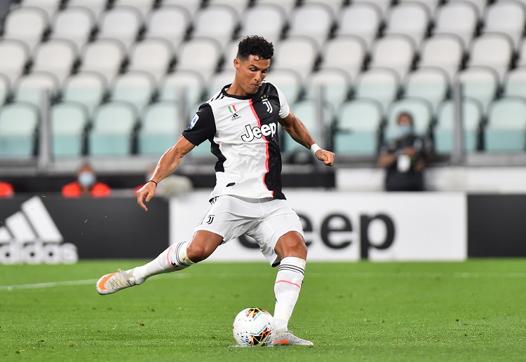 Serie A: Ronaldo đệm bóng vào khung thành trống nhân đôi cách biệt.