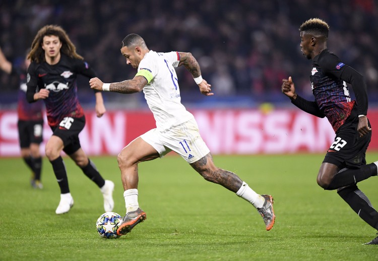 Memphis Depay đang là mục tiêu của Á quân La Liga Barcelona.