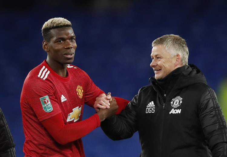 英联杯 曼联的博格巴开球门球