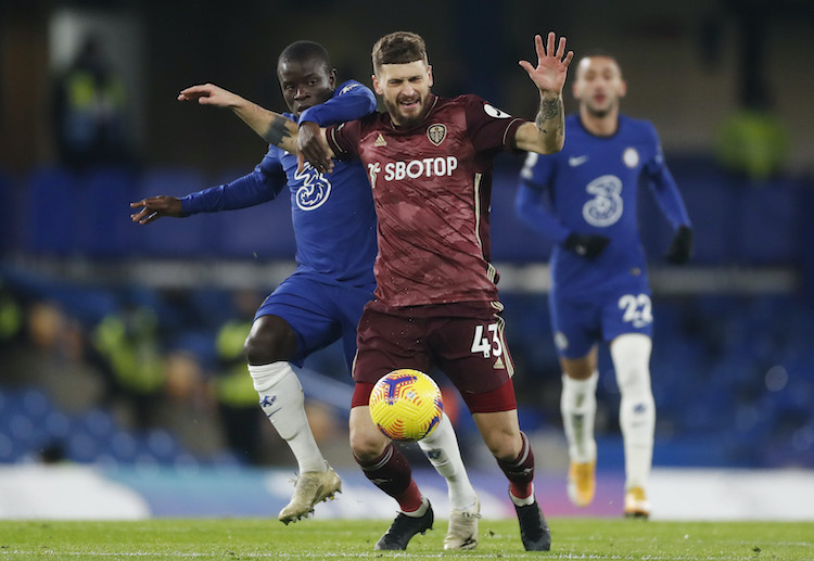 英超 利兹联队 的马特乌斯·克里奇的行动瞬间