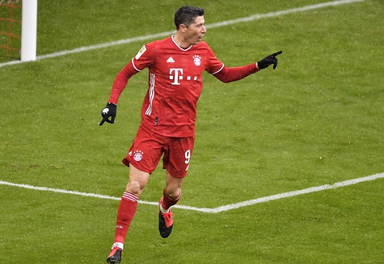 Bundesliga: 2 pha lập công của Robert Lewandowski và Thomas Mueller đã giúp chủ nhà giành chiến thắng
