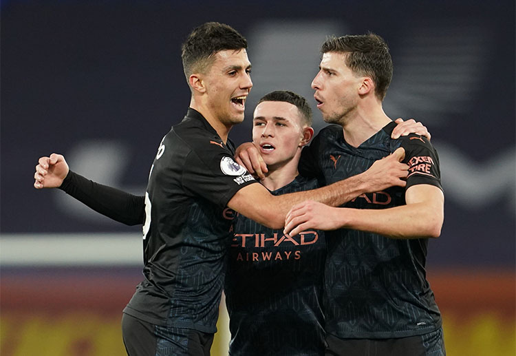 Phil Foden cetak satu gol ke gawang Everton di Liga Inggris