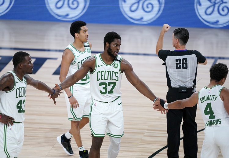 Soi kèo bóng rổ NBA Boston Celtics vs Philadelphia Sixers.