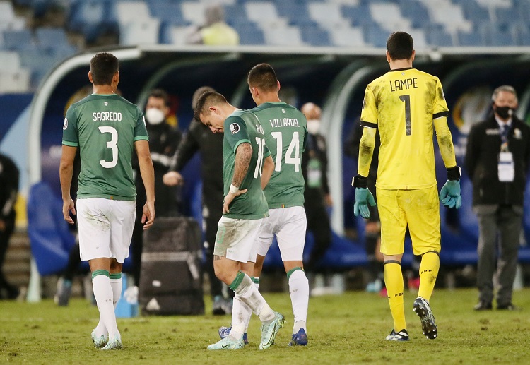 Copa America: Bolivia tỏ ra tương đối bế tắc và không thể tìm thấy nhau trong những pha tấn công.