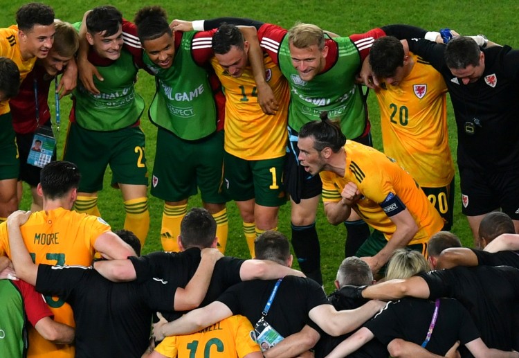 유로 2020: 웨일스가 좋은 경기력을 보이는 덴마크를 요한 크루이프 아레나에서 꺾을 수 있을까?