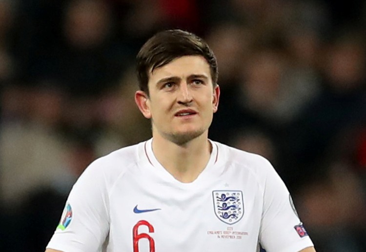 欧洲杯 曼联队长马奎尔正在进球