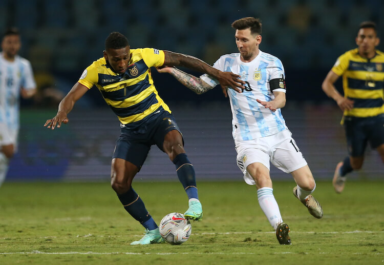 美洲杯 厄瓜多尔的弗兰科正在进球