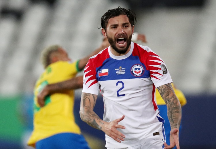 美洲杯 智利的梅纳正在进球