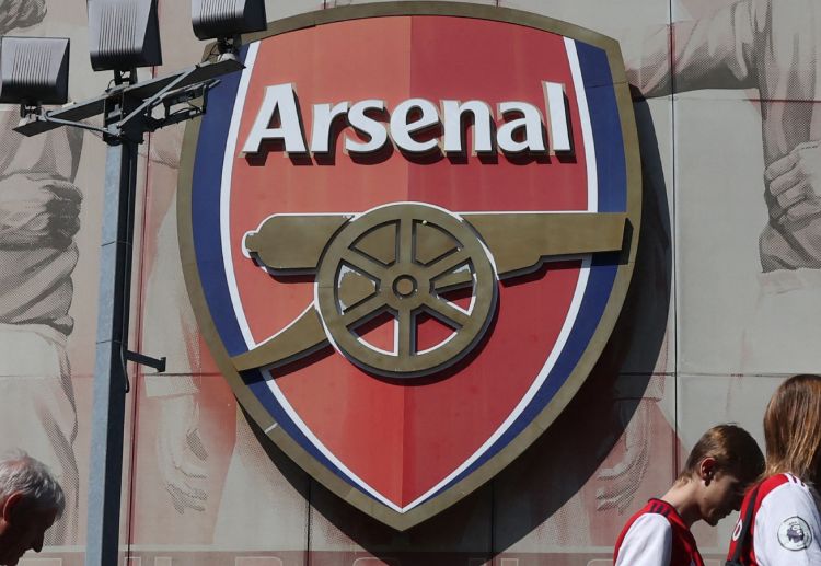 အာဆင်နယ်၊ ချဲလ်ဆီးတို့ရဲ့ ကင်းထောက်တွေဟာ ချန်ပီယံလိဂ် အုပ်စုပွဲစဥ်ကို သွားရောက် ကြည့်ရှုခဲ့ကြပြီး ဘွန်ဒက်စ်လီဂါ ကလပ် လေဗာကူဆင် အသင်းရဲ့ တောင်ပံ တိုက်စစ် ကစားသမား မူဆာ ဒီယာဘီကို စောင့်ကြည့်ခဲ့ကြတယ်လို့ သိရပါတယ်။