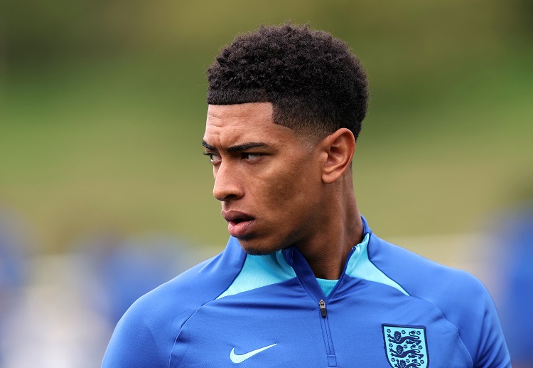 အသက် (၁၉) နှစ်အရွယ် ကြယ်ပွင့် အတွက် ဘွန်ဒက်စ်လီဂါ ကလပ်ဘက်က ပေါင်သန်း (၁၀၀) သတ်မှတ်ထားတာပါ။