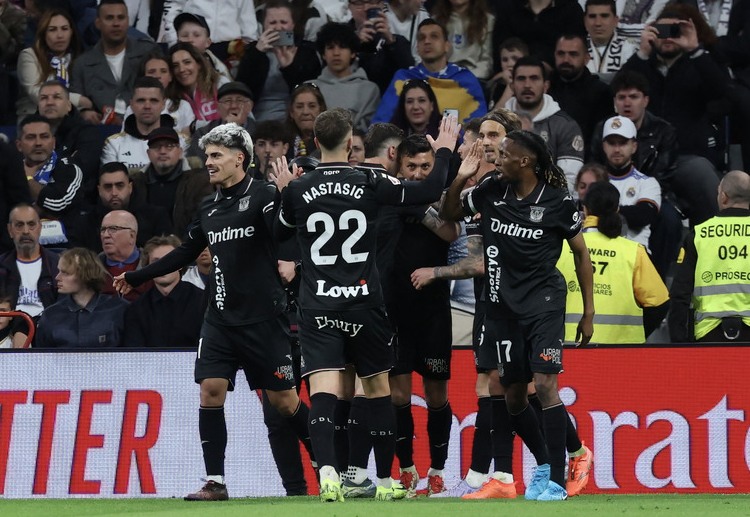 西甲联赛 上半场,莱加内斯连下两城,迭戈·加西亚和丹尼·拉巴相继破门,实现反超。