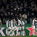 ဒါ့အပြင် စီးရီအေ ကလပ် ဂျူဗင်တပ်စ်က ဗလာဟိုဗစ်ရဲ့ နေရာမှာ အိုဆင်မ်ဟန်ကို အစားထိုး ပြန်လည် ခေါ်ယူဖို့ ဆန္ဒရှိနေတယ်လို့ သိရပါတယ်။