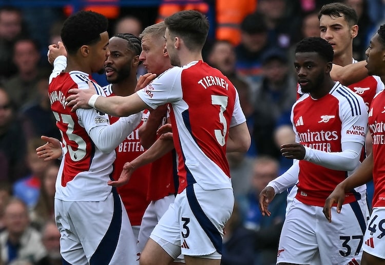 英超联赛 阿森纳大胜伊普斯维奇，成功阻止利物浦提前夺冠，英超冠军归属仍未揭晓