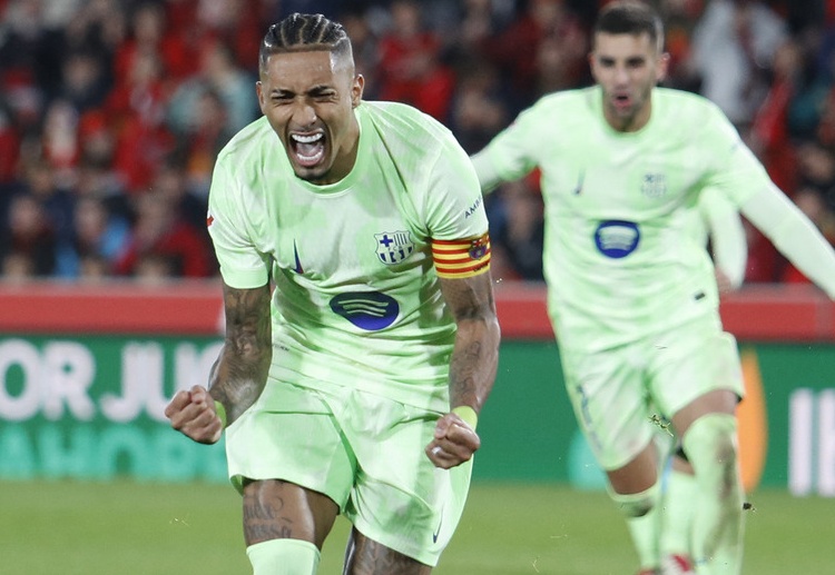 လာလီဂါ ကလပ်ဟာ ရာဖင်ညာ အတွက် ပြောင်းရွှေ့ကြေး အနည်းဆုံး ယူရို သန်း ၁၀၀ ကျော် အလိုရှိနေကြောင်းလည်း သိရပါတယ်။