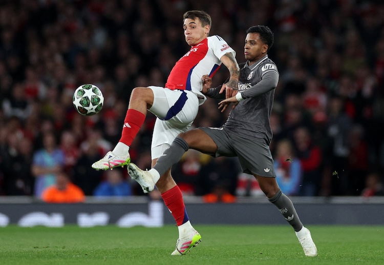 ဒီအချက်ကြောင့်ပဲ ပရီးမီးယားလိဂ် ကလပ် ဘက်က ရိုဒရီဂိုကို အလိုရှိရင်တော့ မြင့်မားတဲ့ ပြောင်းရွှေ့ကြေး ပေးပြီး ခက်ခက်ခဲခဲ ကြိုးပမ်းရဖို့ ရှိနေပါတယ်။