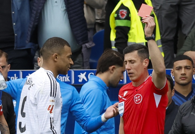 西甲联赛 皇马的进攻端将受到影响,前锋姆巴佩因红牌停赛而无法上场。