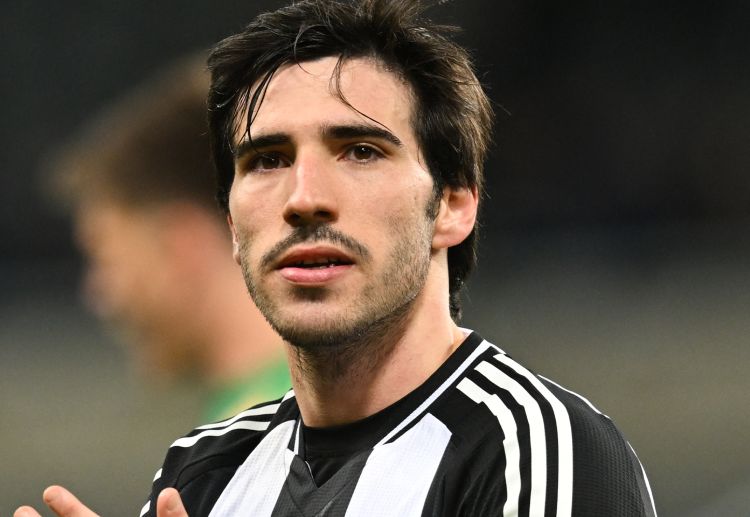 Newcastle thi đấu vòng 33 Premier League 2024/25 với cuộc đối đầu Aston Villa