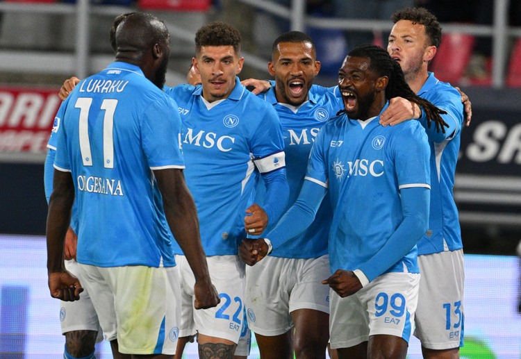 Napoli duy trì vị trí thứ 2 trên BXH sau vòng 31 Serie A