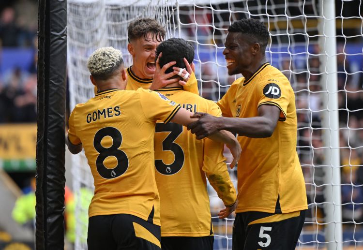 Premier League: Wolverhampton giành chiến thắng tưng bừng