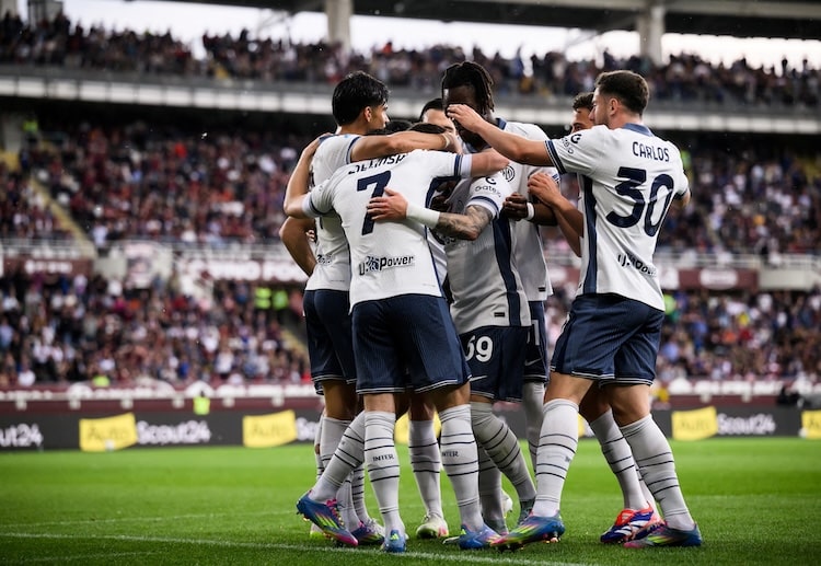 意甲联赛 第14分钟，扎莱夫斯基接应巴斯托尼传球后脚破门，帮助国米取得领先