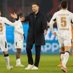 西甲联赛 在赛前与多特蒙德的新闻发布会上，阿隆索亲自宣布将离开球队。