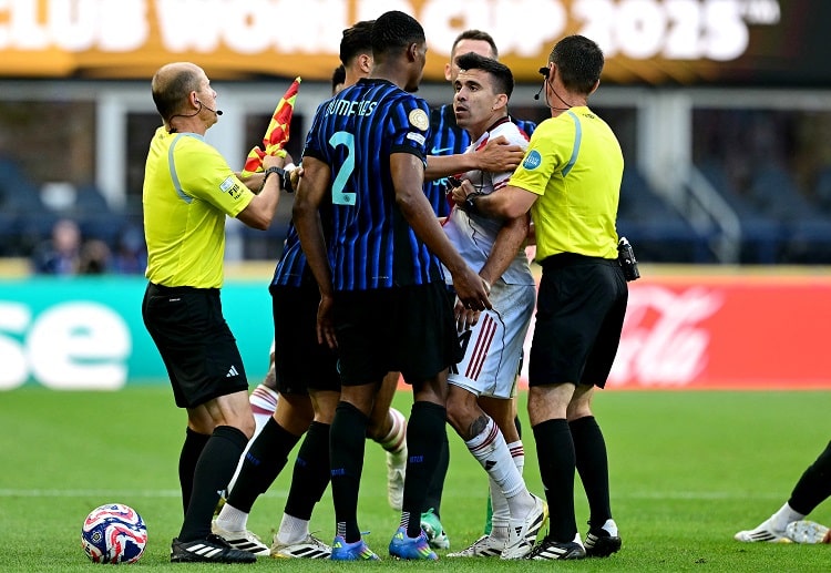 世俱杯 怒气冲冲