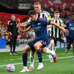 友谊赛 厄德高凭借冷静的点球罚入，将阿森纳的胜利带回了队中，帮助球队以3比2逆转战胜纽卡