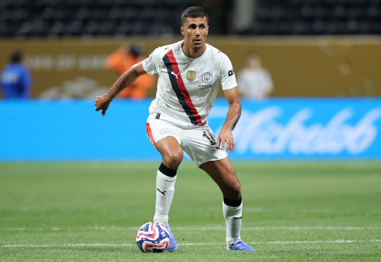 ရိုဒရီ ကတော့ လော့စ်ဘလန်ကို တို့နဲ့ သတင်းတွေ ထွက်နေတာ ကြာပြီ ဖြစ်ပြီး လာလီဂါ ထိပ်သီး တို့က ၂၀၂၆ ခုနှစ်မှာ စပိန်သားကို အရ ခေါ်ယူမယ်လို့လည်း သိရပါတယ်။