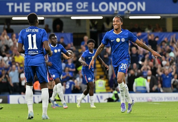 友谊赛 主场首球