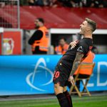 Alejandro Grimaldo bawa timnya meraih kemenangan di pertandingan Bundesliga