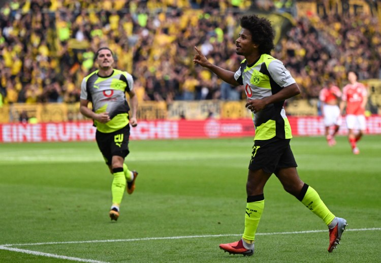 Karim Adeyemi berpeluang cetak gol di pertandingan Liga Champions UEFA