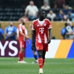 ပြင်သစ် ခံစစ်မှူး ကိုတော့ ချဲလ်ဆီးက ပရီးမီးယားလိဂ် ပြိုင်ဘက် လစ်ဗာပူးလ်နဲ့ အပြိုင် ကြိုးစားဖို့ အဆင်သင့် ဖြစ်နေကြောင်းလည်း သိရပါတယ်။