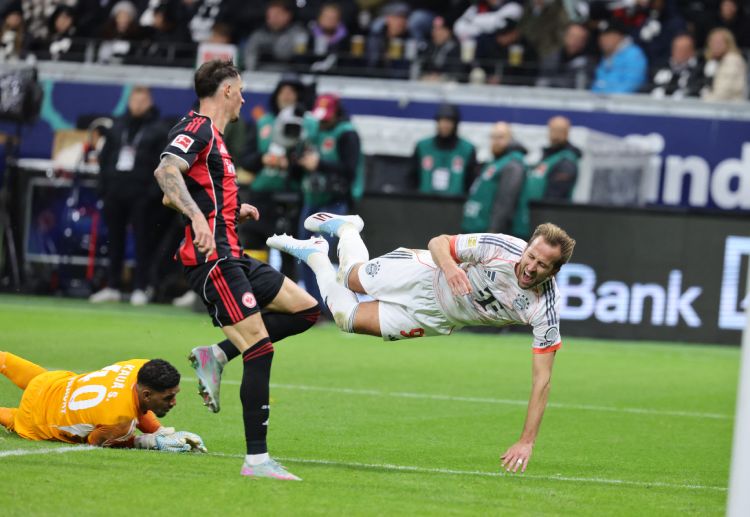 德甲联赛   凯恩低射远角得手，拜仁2比0扩大领先优势